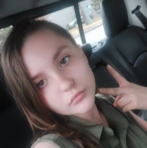 Meet your Posher, Lilly